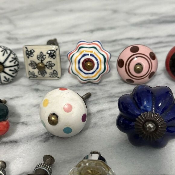 Assorted Decorative dresser cabinet Knobs some anthropology mix lot 15 pc - Picture 5 of 10